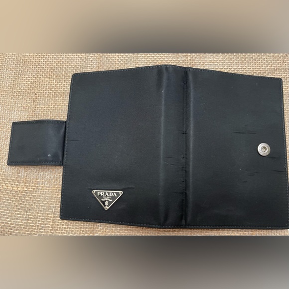 Authentic Prada Agenda Pm/Organizer/Passport Holder - Picture 9 of 11
